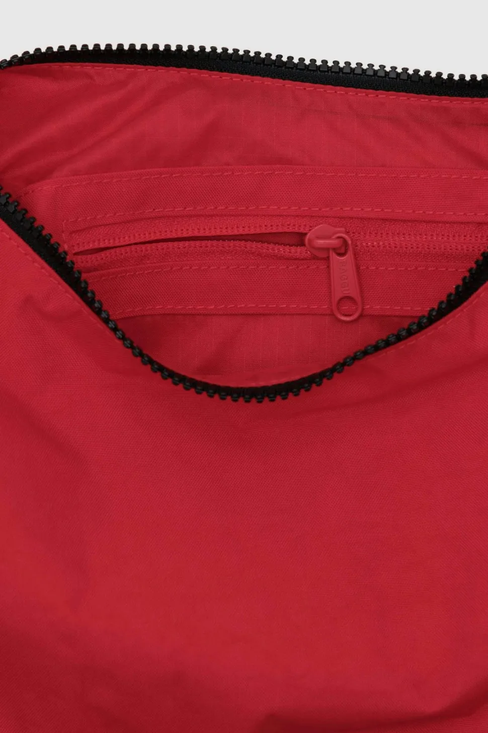 BAGGU Medium Crescent Nylon Bag - Candy Apple
