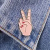 COUCOU SUZETTE Pin's Peace white