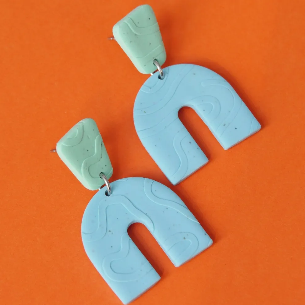 CROCODILE AGILE Arch Earrings