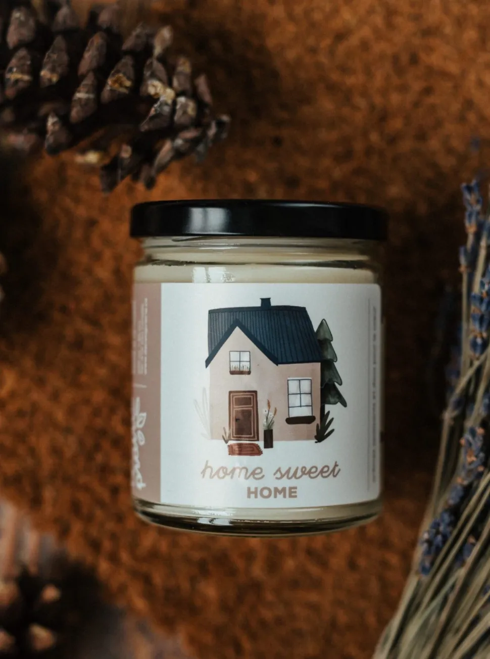 DANS LA PRAIRIE Home Sweet Home Candle - 220 ml