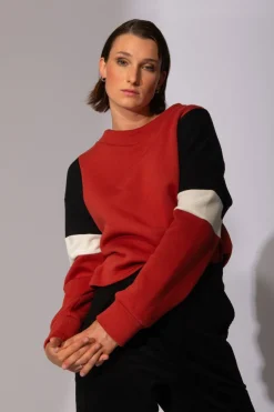 EVE LAVOIE Crewneck Cutout