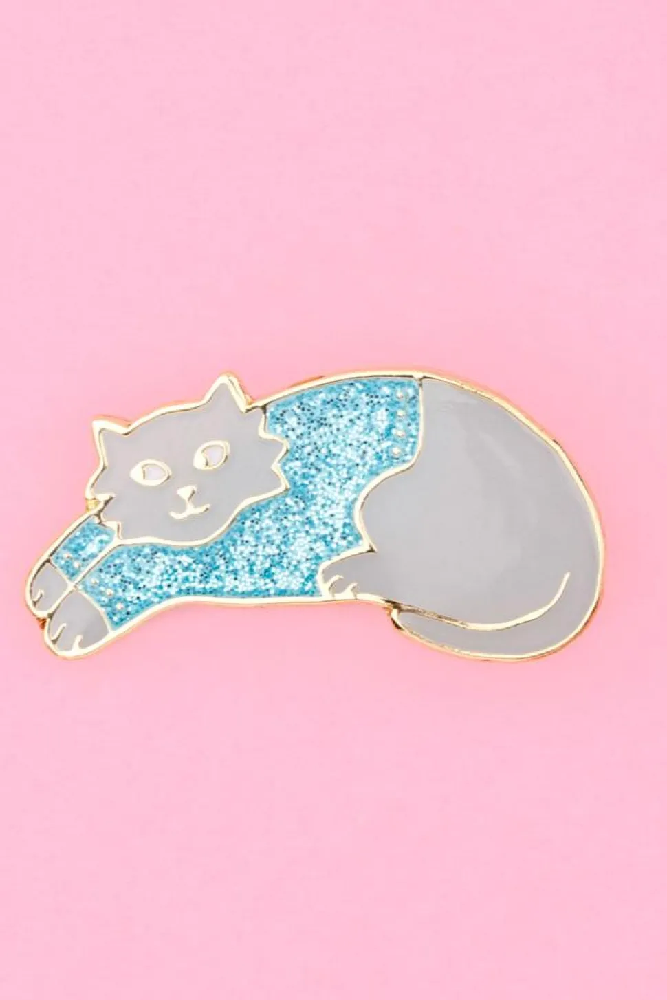 HELLO SUZETTE Winter Sweater Cat Pin
