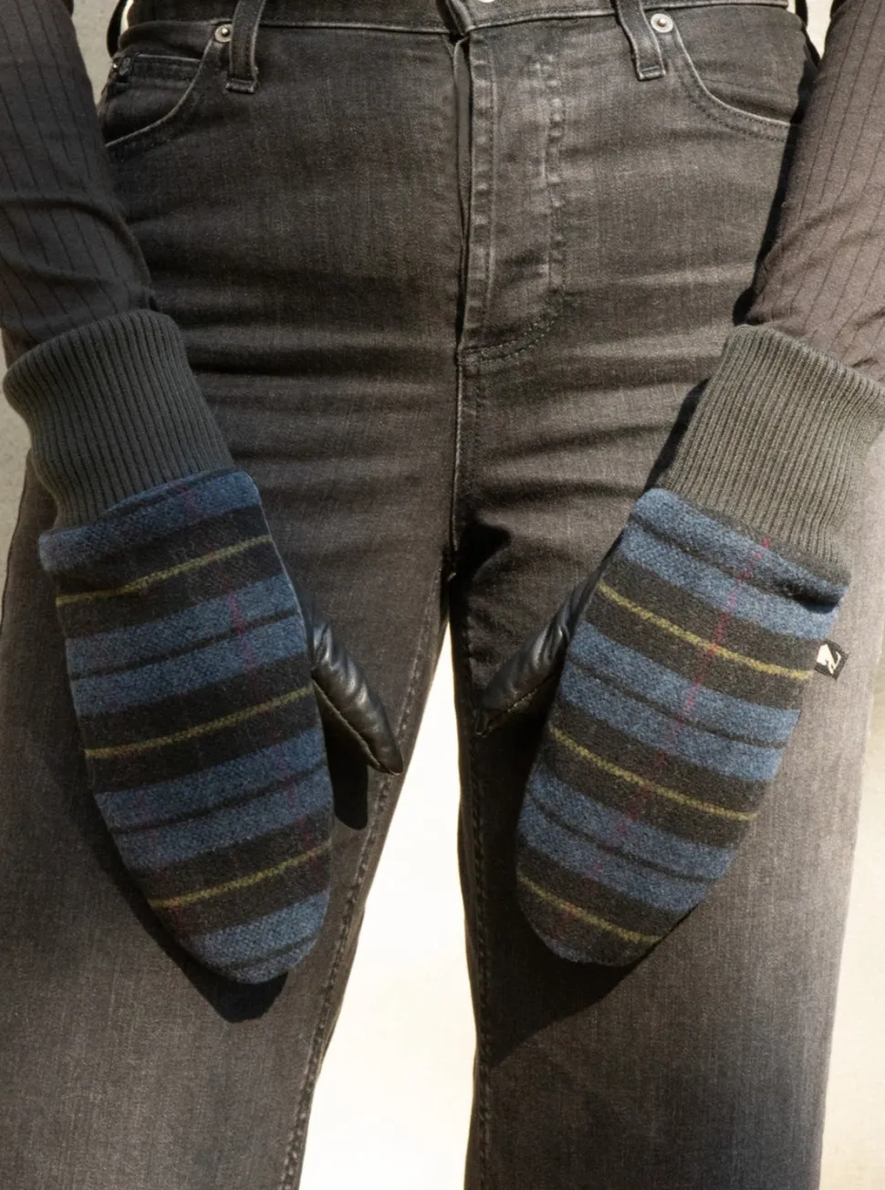 KAZAK Knit Mittens