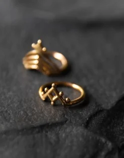 NOIR KALA Arrow Ring - Brass