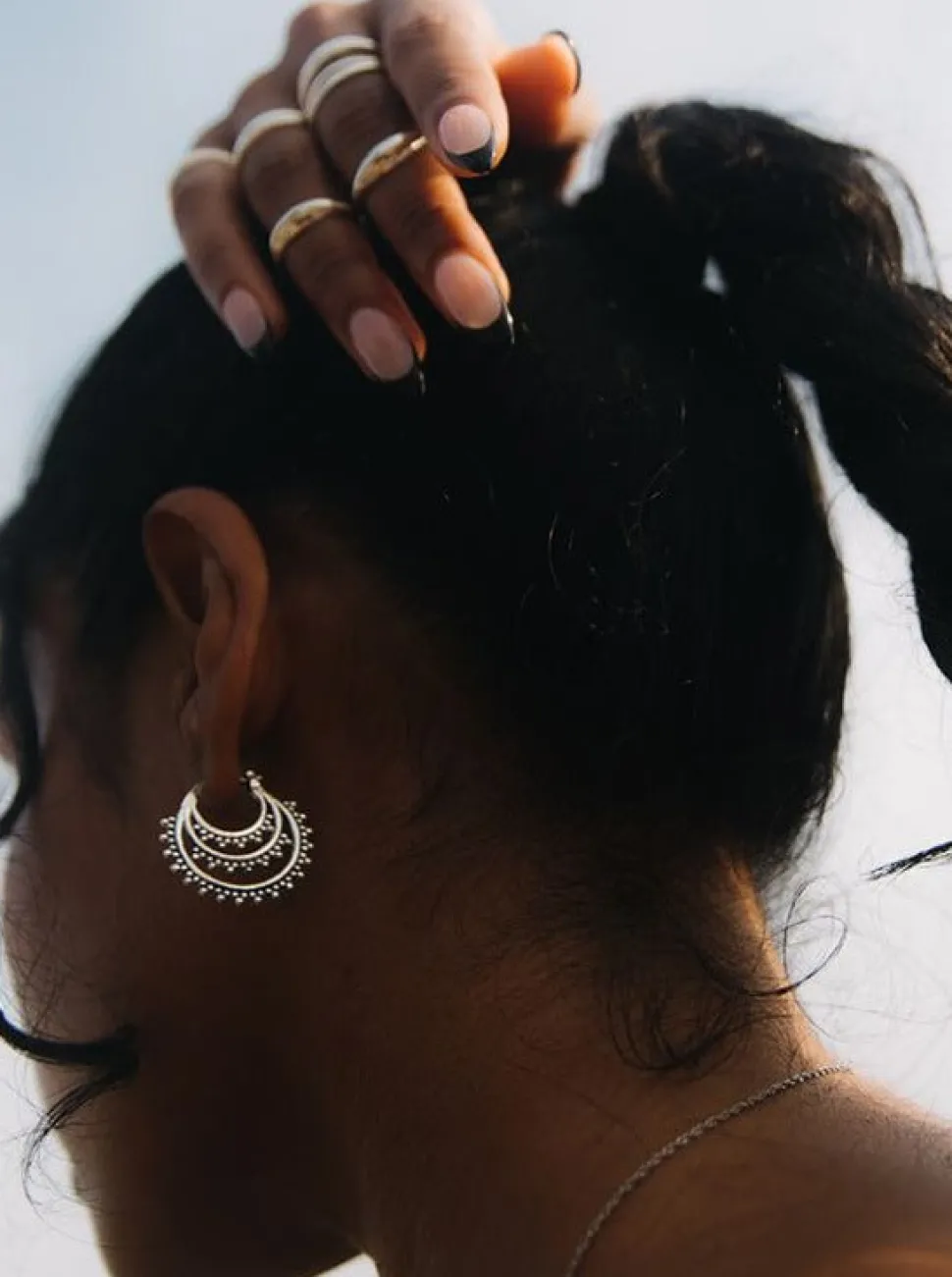 NOIR KALA Seeds Of Light Hoop Earrings - Silver