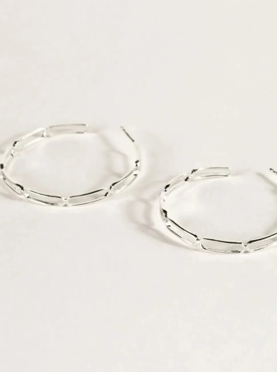 SARAH BIJOUX Large Trombone Hoops